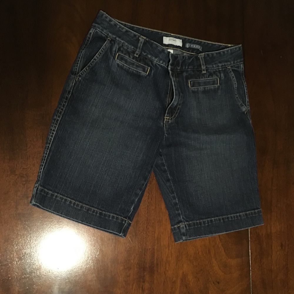 Old Navy Long Shorts - Picture 2 of 4